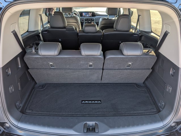 Used 2025 Nissan Armada SV RWD image 14