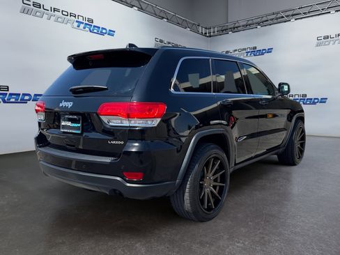 Used 2018 Jeep Grand Cherokee Laredo image 5