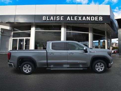 Used 2026 GMC Sierra 1500 SLE AWD/4WD image 2