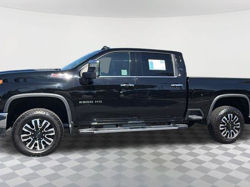 Used 2020 Chevrolet Silverado 2500 LTZ w/ LTZ Plus Package AWD/4WD image 8