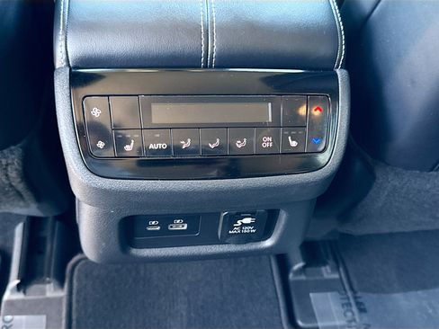 Used 2024 INFINITI QX60 Sensory image 21