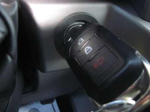 Used 2025 Ford F150 XLT w/ Equipment Group 301A Standard image 18