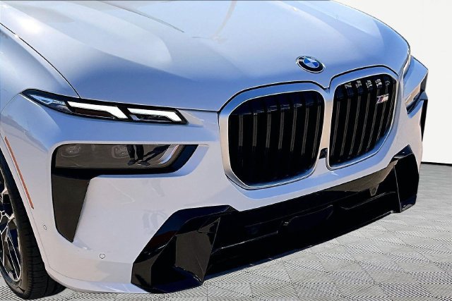 Used 2025 BMW X7 M60i w/ Executive Package AWD/4WD image 31