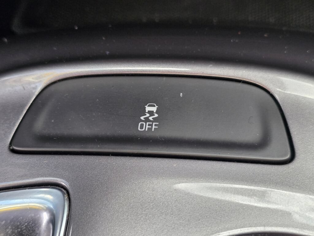 Used 2023 Chevrolet Malibu LT FWD image 27