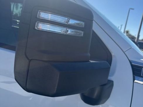 Used 2022 GMC Sierra 2500 Pro w/ Convenience Package image 17