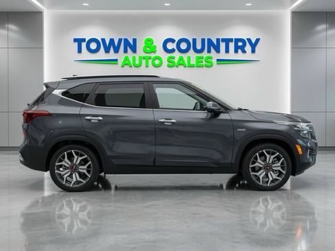 Used 2022 Kia Seltos SX w/ Sunroof Package AWD/4WD image 7