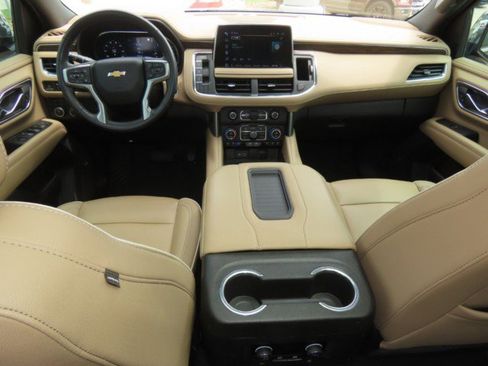Used 2022 Chevrolet Tahoe Premier AWD/4WD image 23