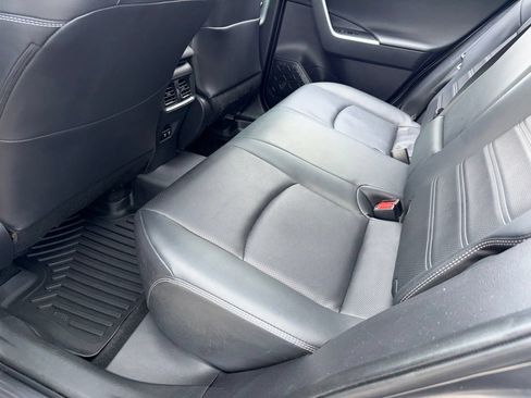 Used 2019 Toyota RAV4 Limited w/ Advanced Technology Package FWD image 28