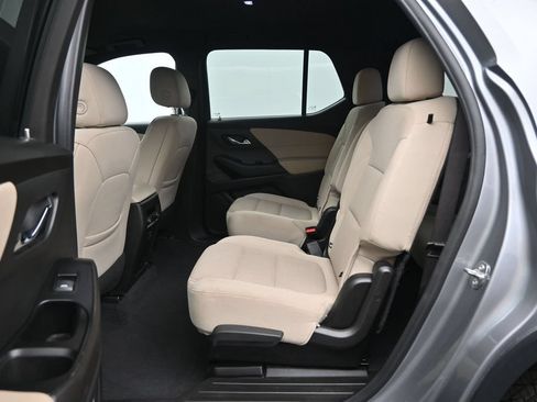 Used 2023 Chevrolet Traverse LT w/ LPO, Cargo Package AWD/4WD image 28