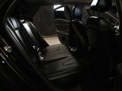 Used 2023 Hyundai Elantra Limited image 18