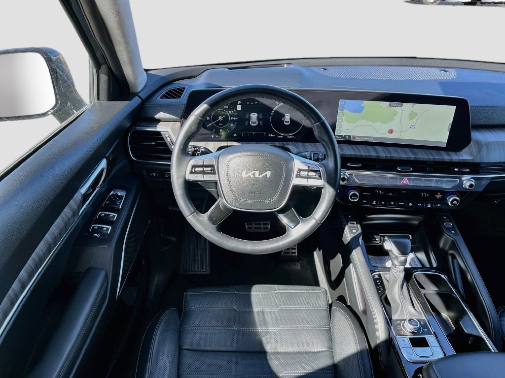 Used 2024 Kia Telluride SX Prestige w/ Towing Package AWD/4WD image 24