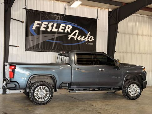 Used 2020 Chevrolet Silverado 3500 High Country AWD/4WD image 19