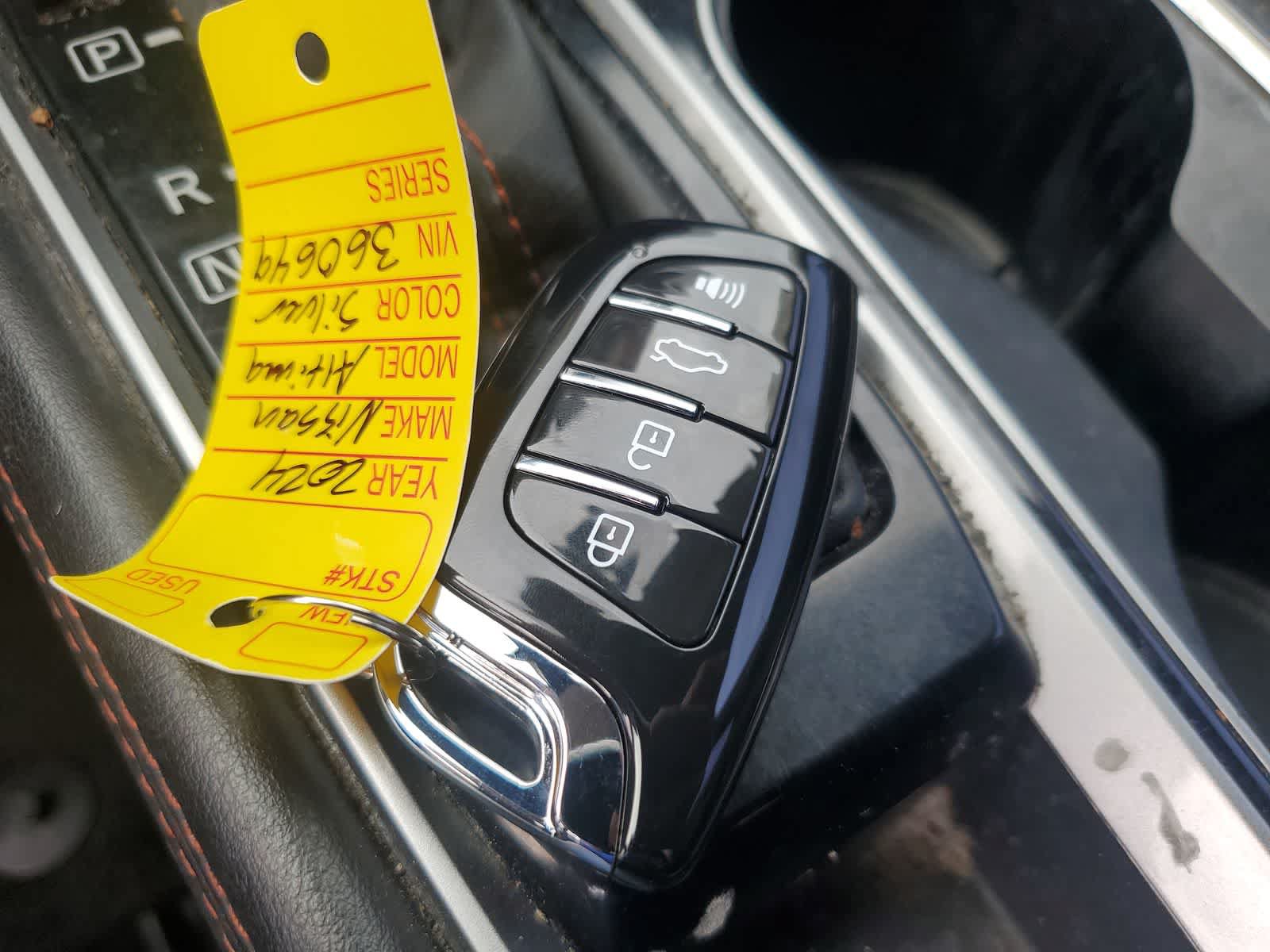 Used 2024 Nissan Altima 2.5 SR FWD image 26