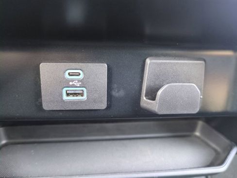 Used 2023 Ford F150 XLT image 21