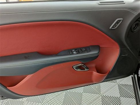 Used 2023 Dodge Challenger SRT Hellcat image 10