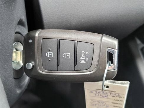 New 2026 Hyundai Venue SE image 23