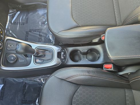 Used 2021 Jeep Compass Latitude w/ Sun and Sound Group AWD/4WD image 22