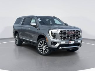 New 2026 GMC Yukon XL Denali w/ Denali Reserve Package AWD/4WD video 1
