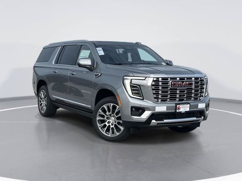 New 2026 GMC Yukon XL Denali w/ Denali Reserve Package AWD/4WD image 1