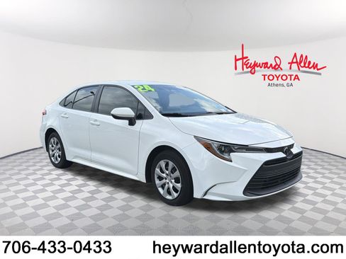 Certified 2024 Toyota Corolla LE FWD image 1