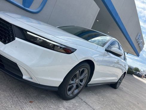 Used 2024 Honda Accord EX image 4
