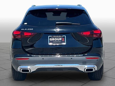 Certified 2025 Mercedes-Benz GLA 250 image 5