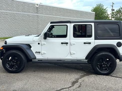 Used 2020 Jeep Wrangler Unlimited Sport AWD/4WD image 3