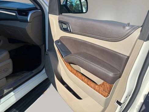 Used 2015 Chevrolet Suburban LTZ AWD/4WD image 54