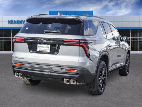 New 2026 Chevrolet Traverse LT w/ Midnight/Sport Edition FWD image 6