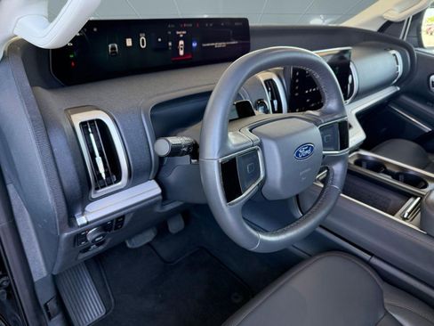 Certified 2025 Ford Expedition Max Active AWD/4WD image 4