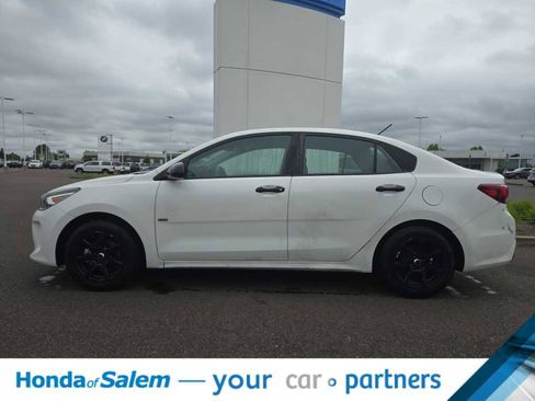 Used 2018 Kia Rio LX FWD image 3