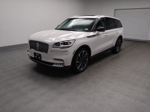 Used 2020 Lincoln Aviator Reserve w/ Equipment Group 202A AWD/4WD image 2