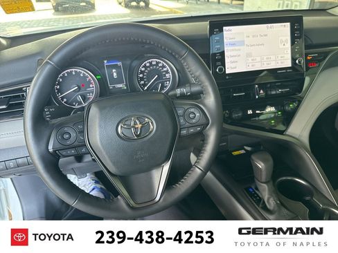 Used 2024 Toyota Camry SE w/ Cold Weather Package FWD image 18