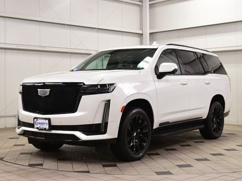 Used 2023 Cadillac Escalade Sport Platinum w/ LPO, ONYX Package image 3