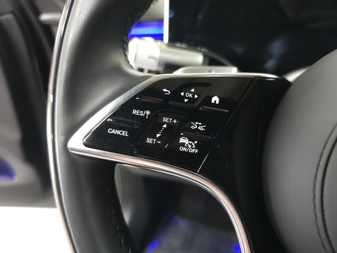 Certified 2024 Mercedes-Benz S 580 4MATIC Sedan image 11