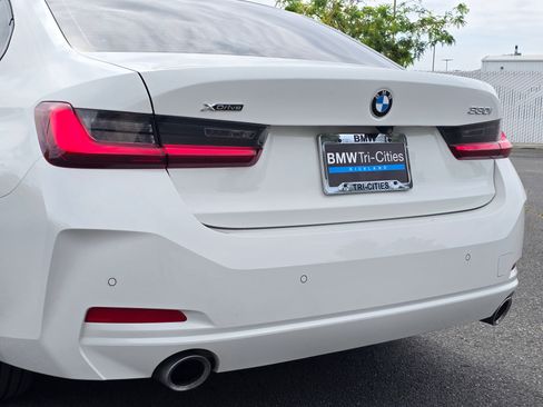 Certified 2023 BMW 330i xDrive Sedan w/ Driving Assistance Package AWD/4WD image 39