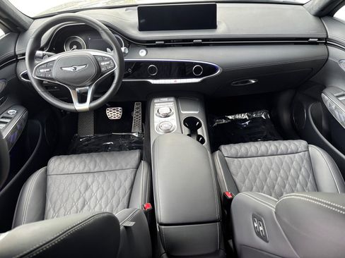 Used 2025 Genesis GV70 3.5T Sport w/ Sport Advanced Package image 10