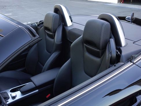 Used 2013 Mercedes-Benz SLK 250 image 13