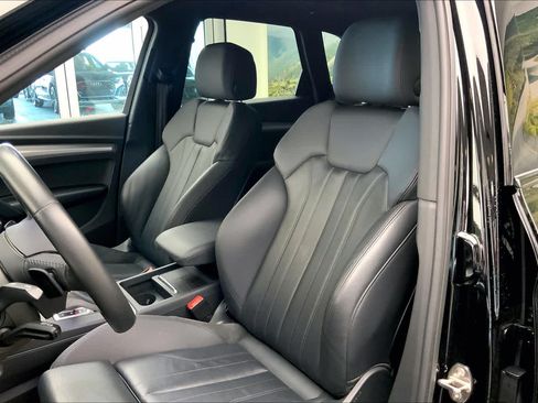 Used 2020 Audi Q5 2.0T Premium w/ Titanium Sport Package AWD/4WD image 8