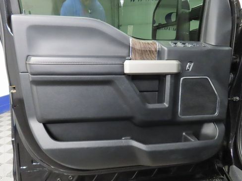 Used 2019 Ford F350 Lariat image 64