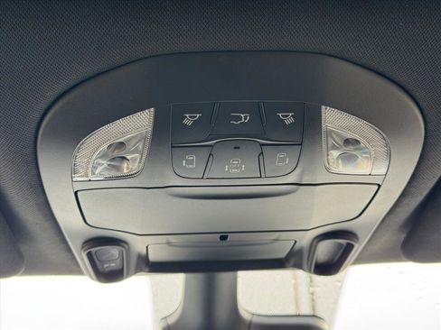 New 2026 Chrysler Pacifica Select AWD/4WD image 19