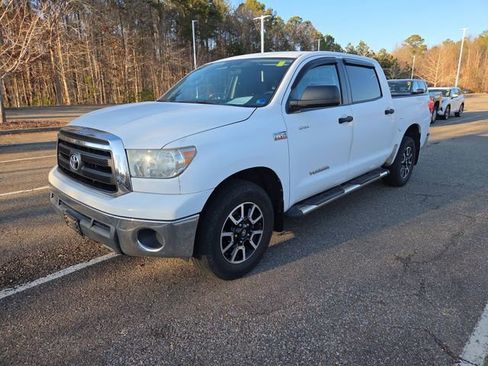 Used 2011 Toyota Tundra 2WD CrewMax w/ Tow Pkg image 7
