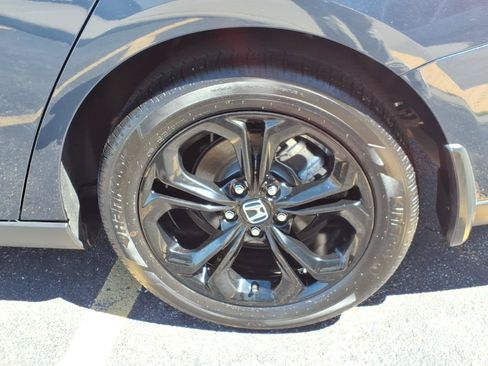 Certified 2025 Honda Accord SE image 13