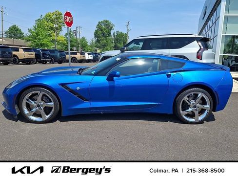 Used 2014 Chevrolet Corvette Stingray Coupe w/ 3LT Preferred Equipment Group RWD image 9