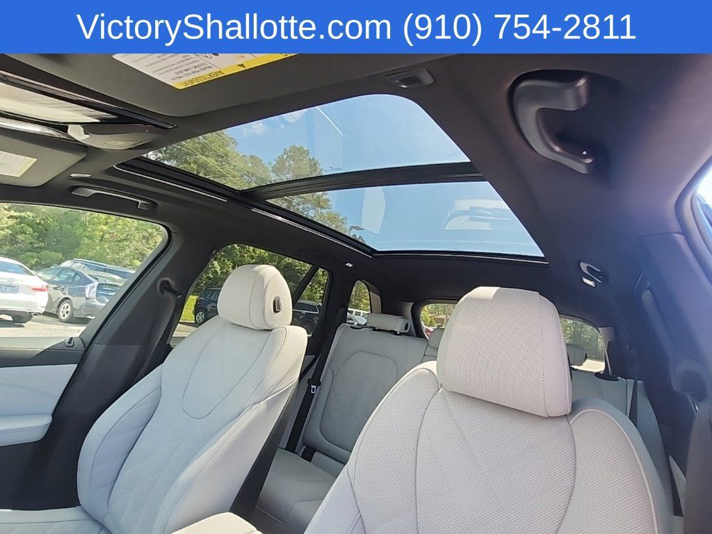 Used 2025 BMW X5 sDrive40i w/ Premium Package RWD image 9