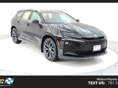 New 2025 Toyota Crown Signia