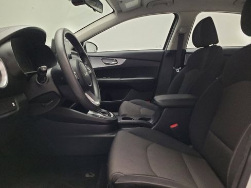 Used 2022 Kia Forte LXS FWD image 17