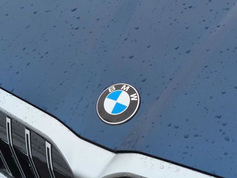 Used 2026 BMW 530i xDrive AWD/4WD image 11