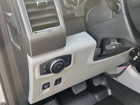 Used 2020 Ford F150 XLT w/ Equipment Group 302A Luxury AWD/4WD image 14