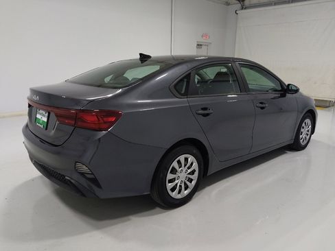 Used 2022 Kia Forte Sedan image 9